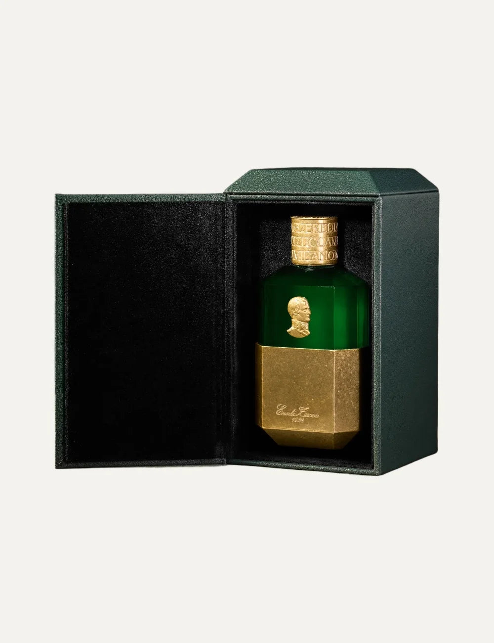 Eredi Zucca Vetivero unisex Eau de Parfum 100ml in a deep green glass bottle with antique gold metallic base, embossed Napoleon Bonaparte portrait medallion and engraved gold cap full