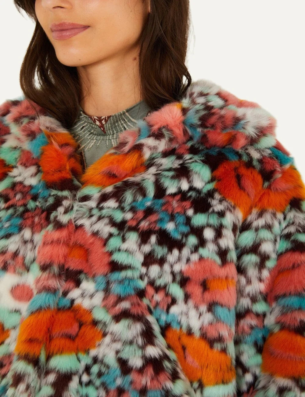 Farm Rio Women’s Multicolour Floral Faux-Fur Cropped Jacket close p details