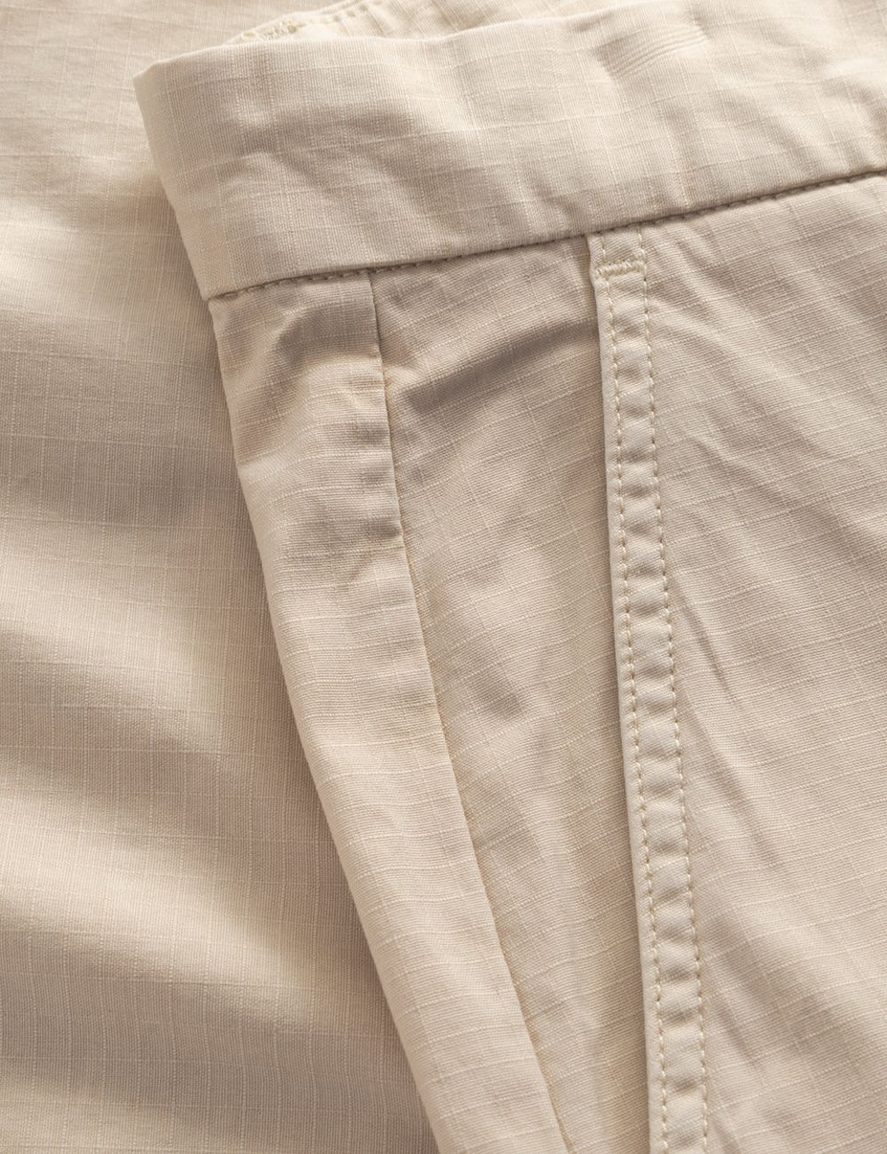 Gabba cargo shorts relaxed fit beige side pockets front pocket view
