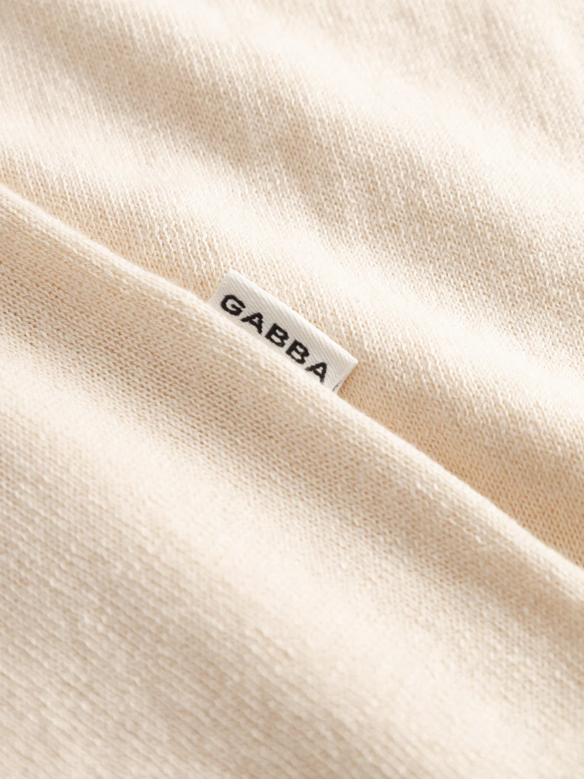 Gabba Dush SS knit t-shirt beige pocket  side detail view