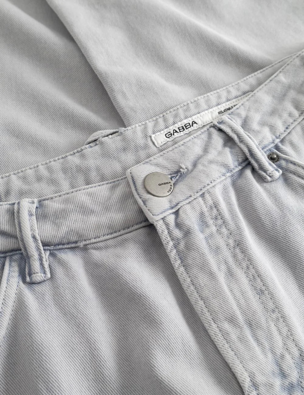 Gabba jeans light grey relaxed tapered fit rigid twill front detail view