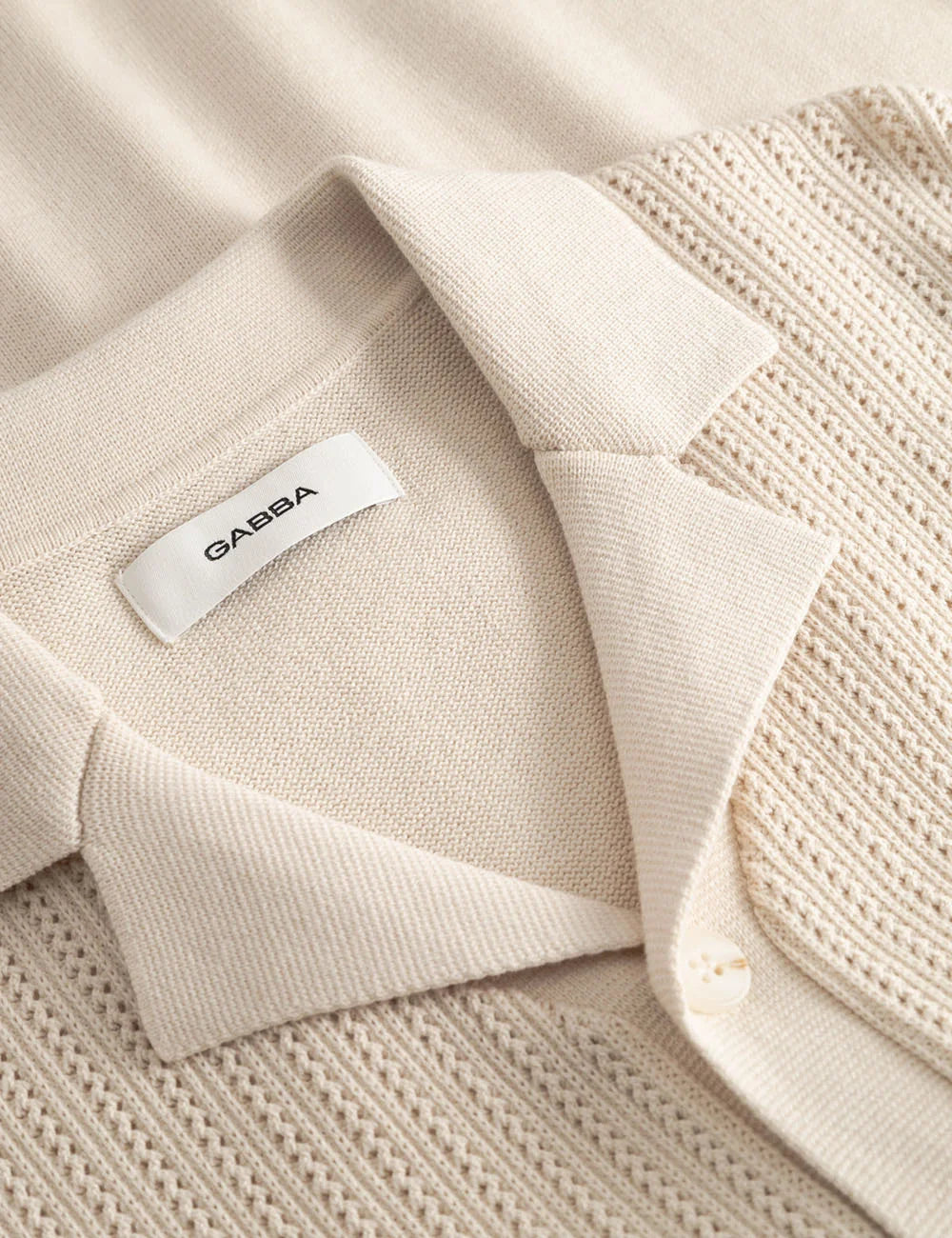 gabba knitted short sleeve shirt cream front detail view