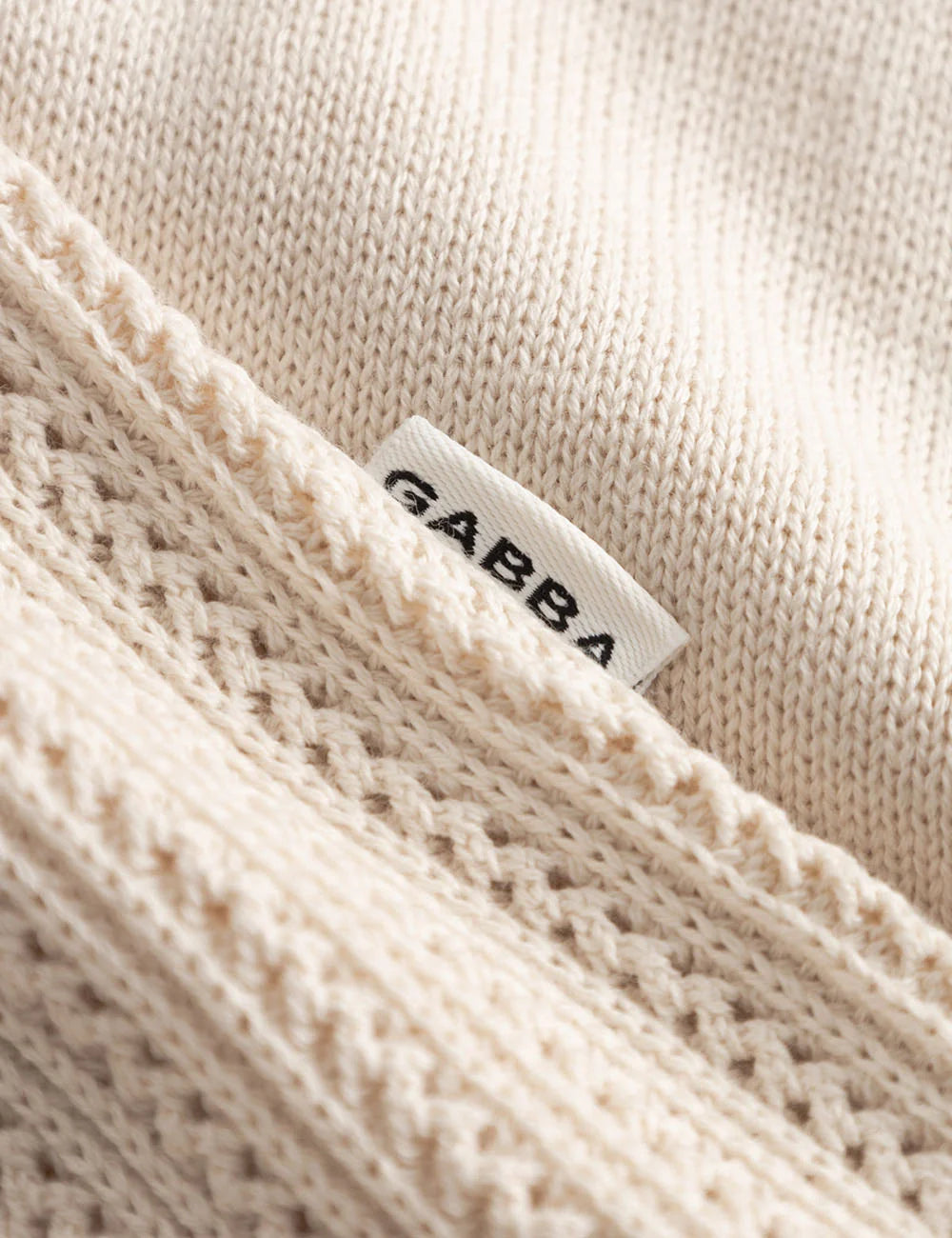 gabba knitted short sleeve shirt cream logo view