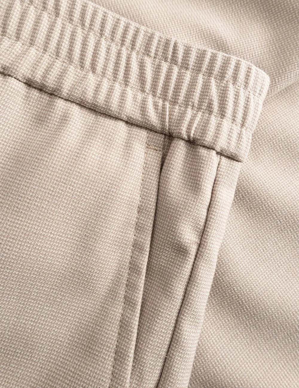 Gabba linen pants beige relaxed fit elastic waist detail pocket view