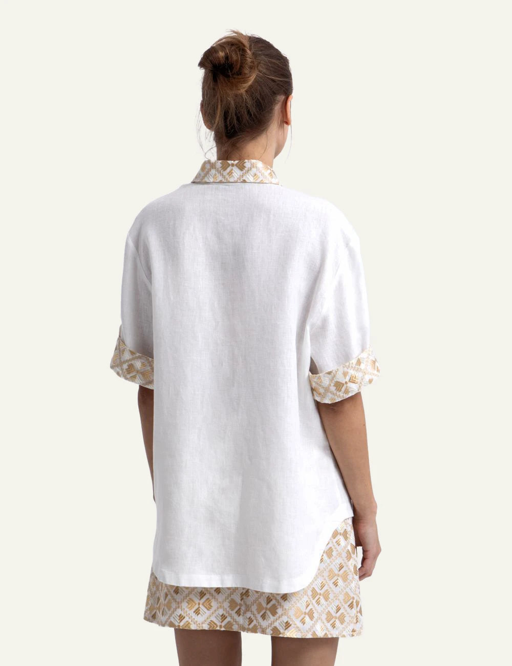 Greek Archaic Kori flakes white shirt short sleeve back view