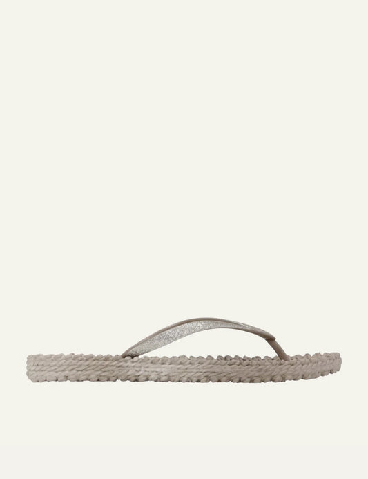 Ilse Jacobsen flip flops beige glitter strap braided sole side view