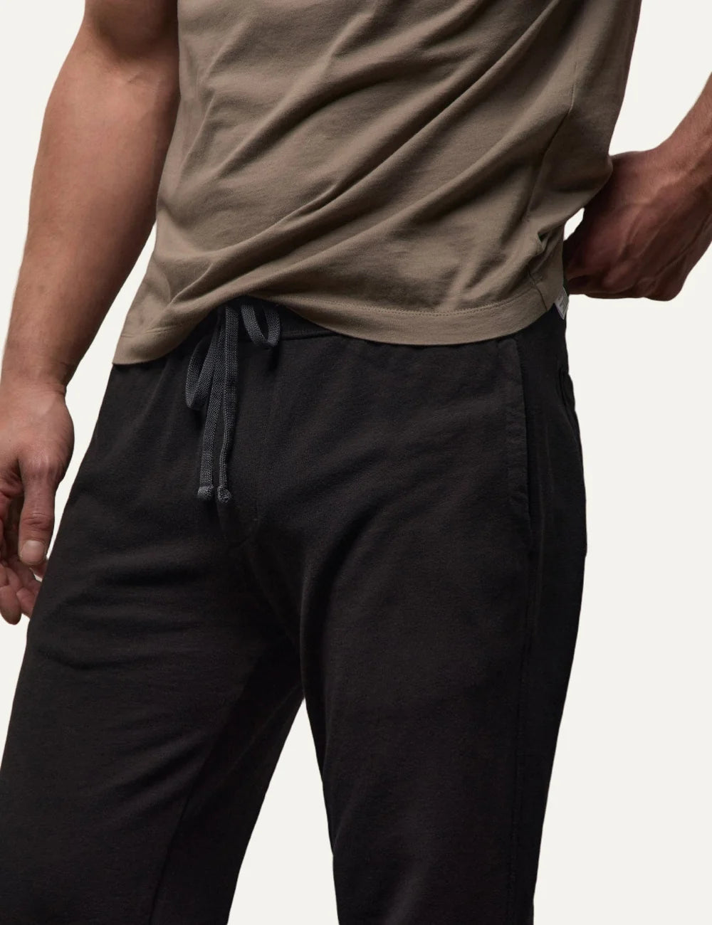 James Perse men's black cotton relaxed fit sweatpants detail