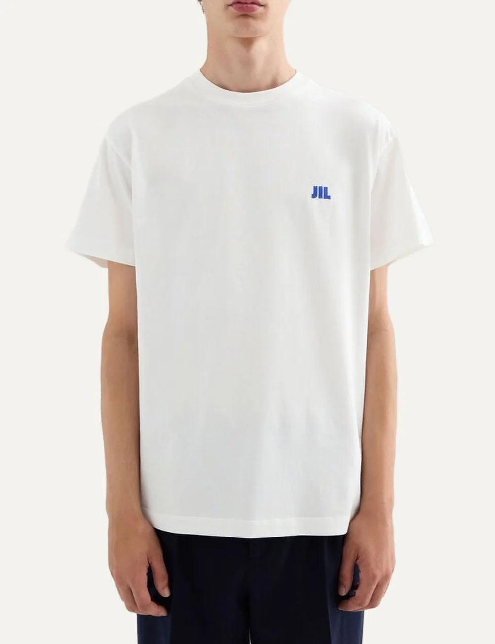 Jil Sander Men’s White Organic Cotton Logo T-Shirt model