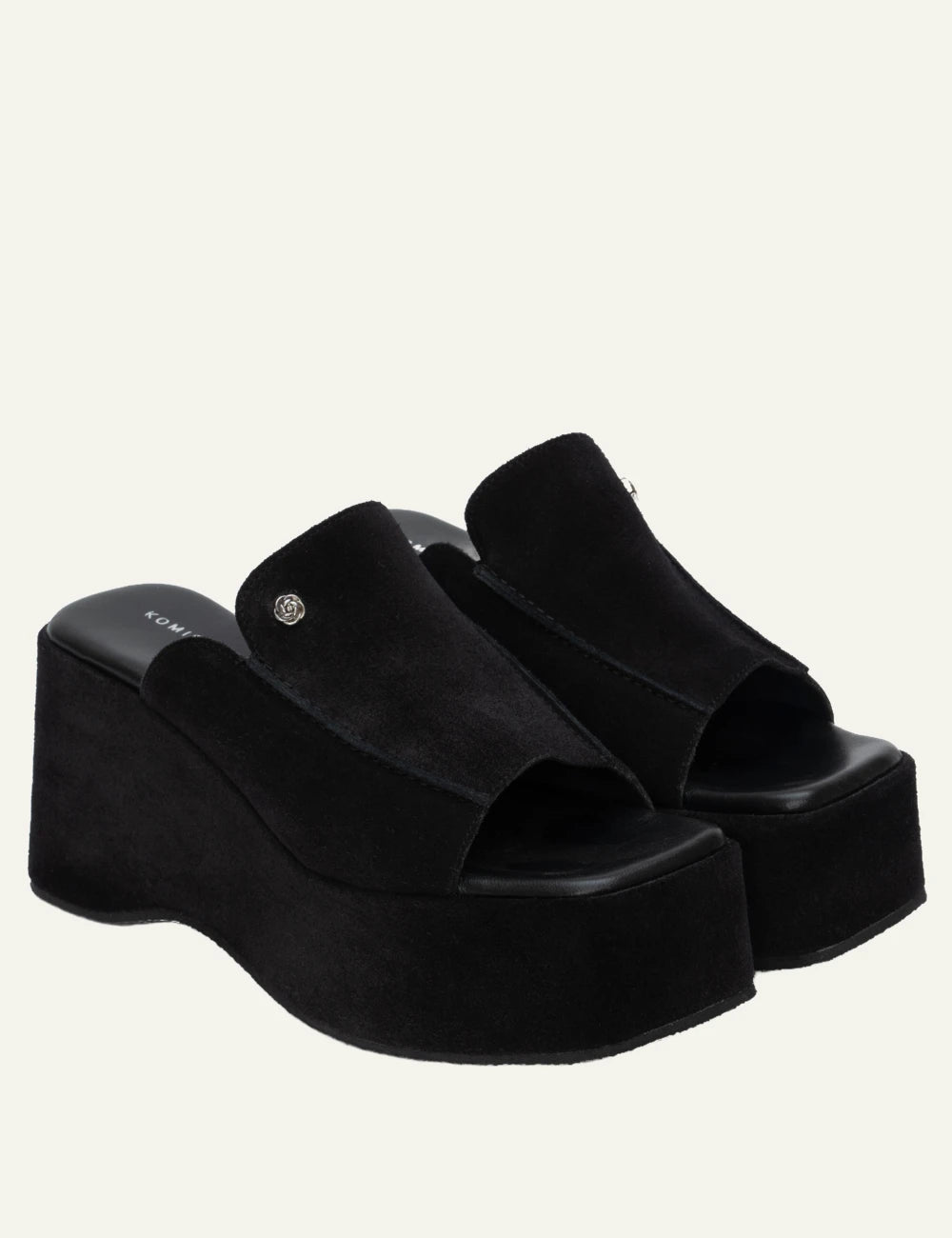 komis komis e212 platform sandals nero suede flatform angled view