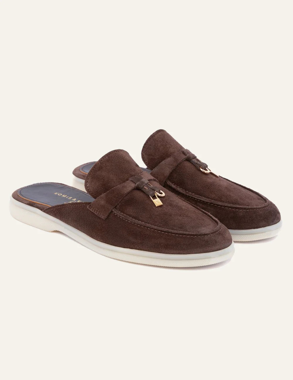 Komis & Komis suede mules ebano angled