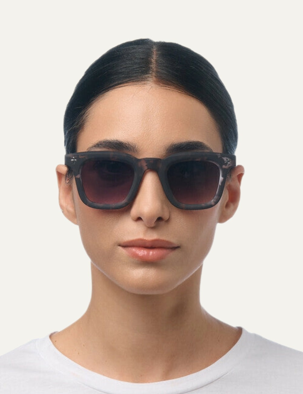 Okkia Firenze sunglasses dirty havana black gradient front model