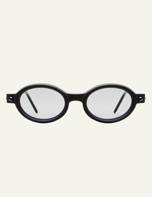 Kuboraum P6 black matt oval sunglasses light grey lenses front view