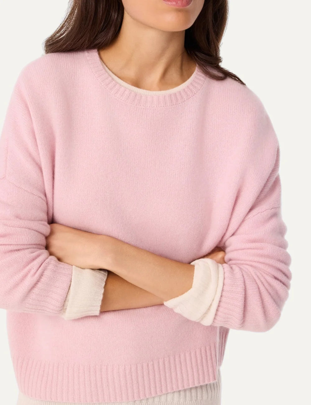 Kujten women Amelie Milano Blush pink cashmere oversized crew neck sweater with long sleeves detail