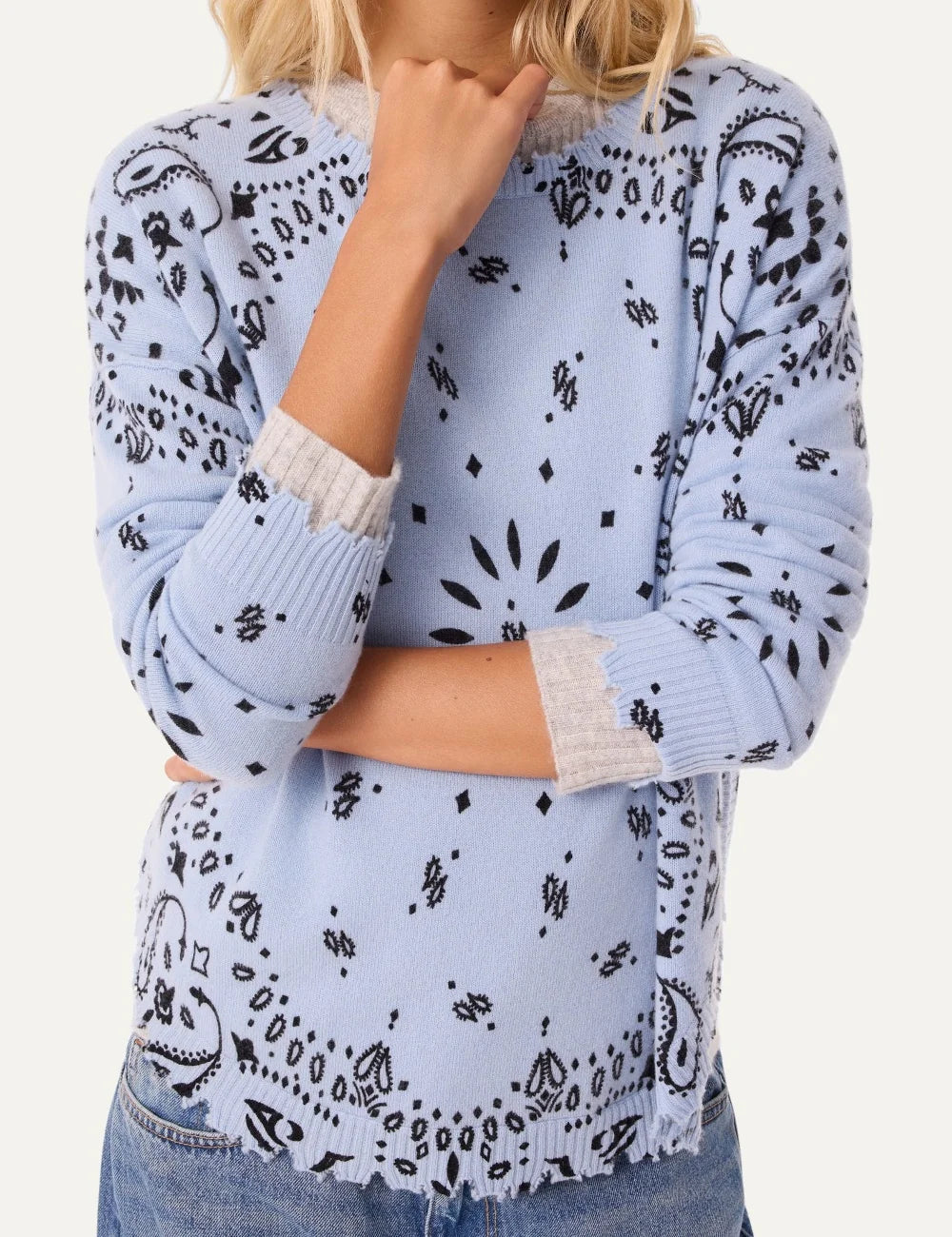 Kujten women Mela Bandana Celestial blue cashmere sweater with black bandana print model