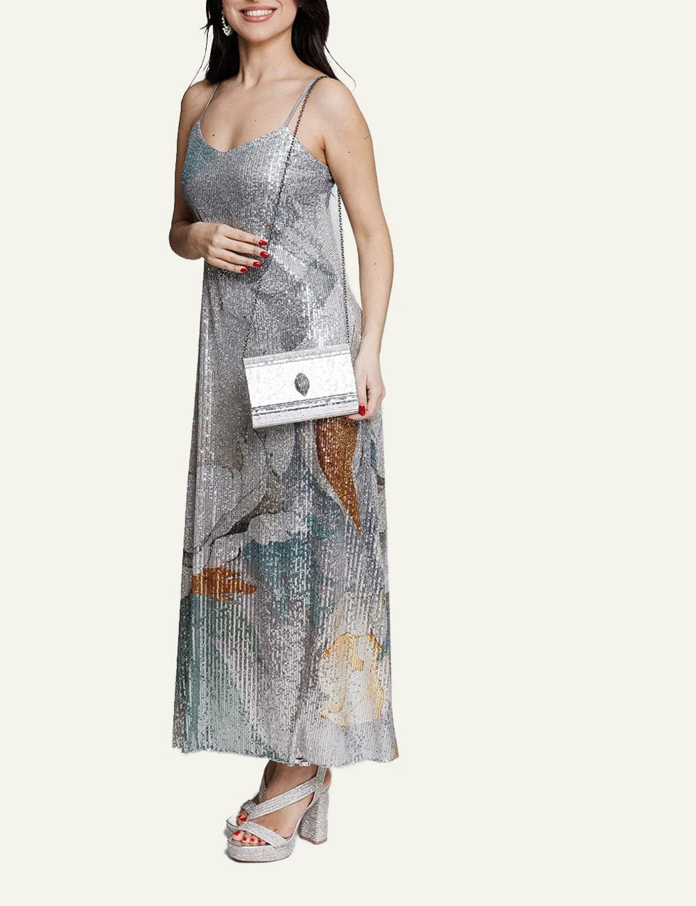 Kurt Geiger Party Eagle Clutch silver glitter φορεμένο σε μοντέλο