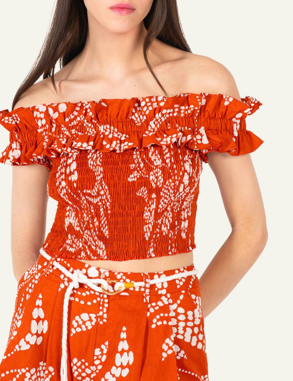 La Poupette Alitza top paprika print off shoulder smocked crop front