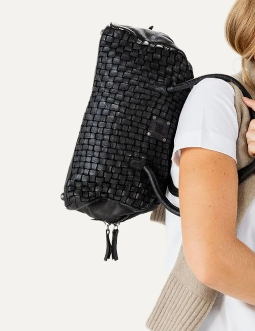 Biba Kansas black washed leather baguette shoulder bag with handwoven texture, two long handles and zip closure model