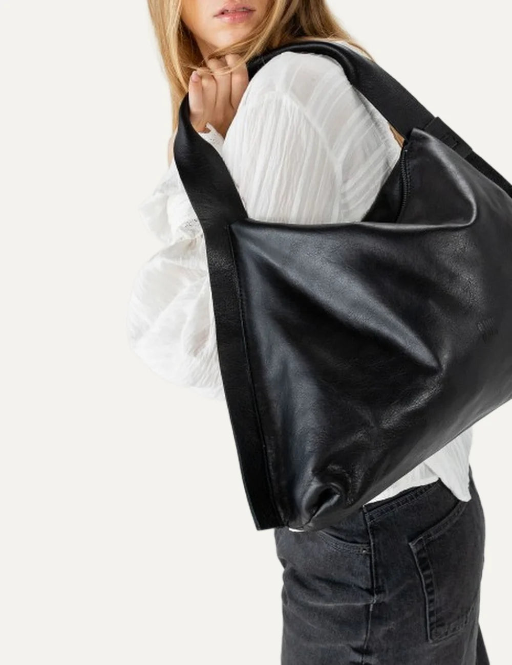 Biba Vienna women's black leather hobo shoulder bag with a slouchy silhouette, wide leather shoulder strap and zip closure model