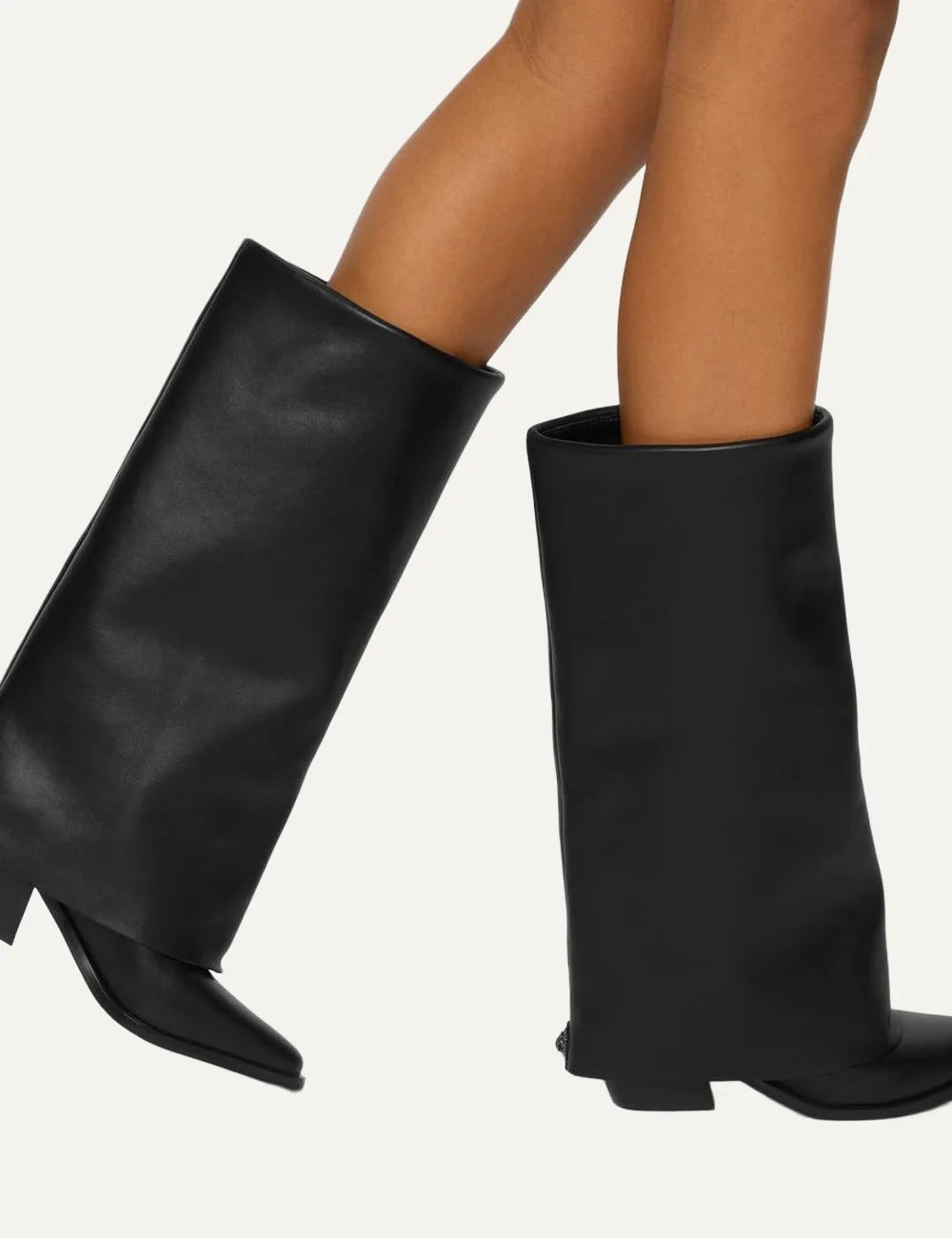 Kurt Geiger London Chiltern Folded black leather knee-high boots with wide folded shaft, pointed toe and block heel model