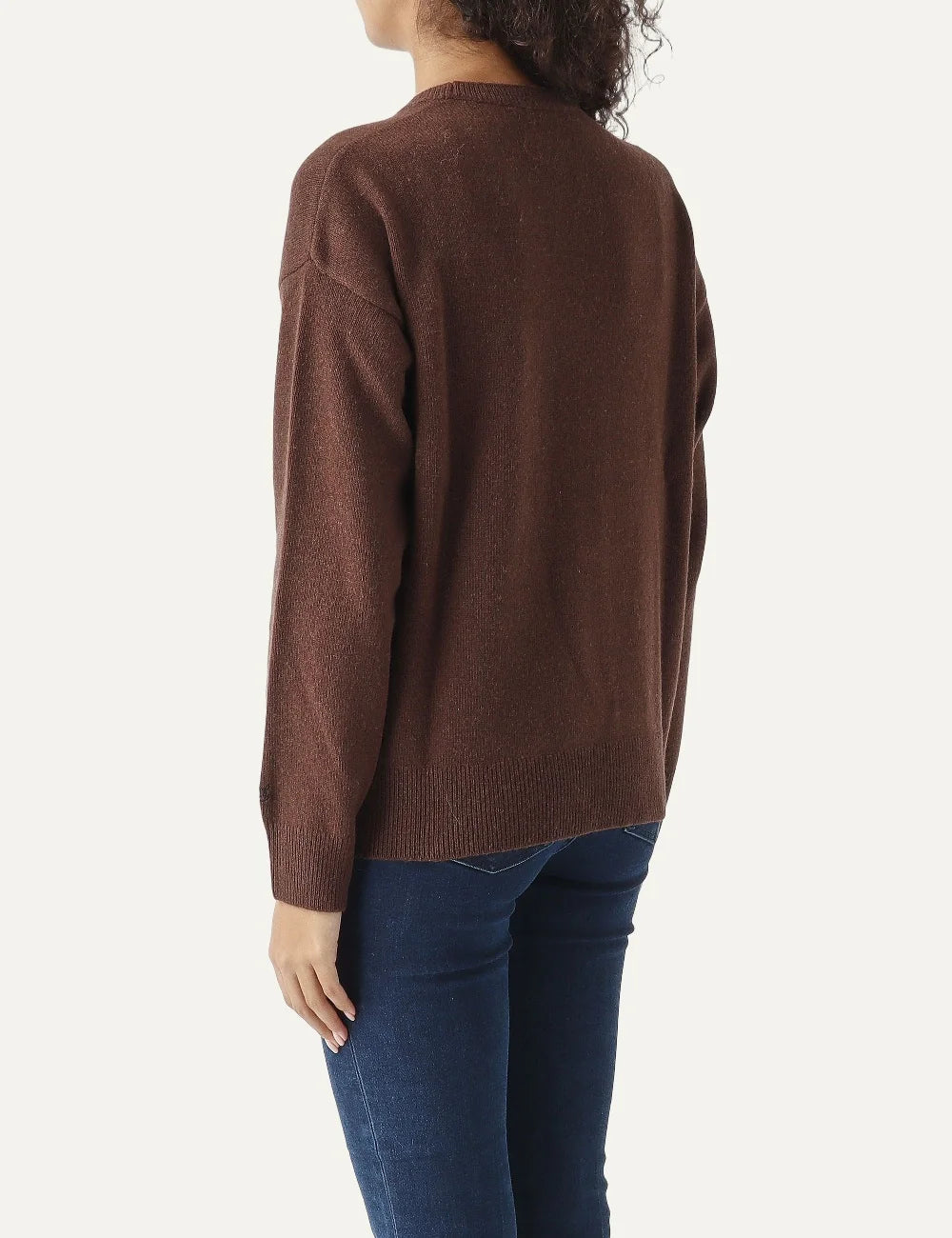 Mc2 Saint Barth brown knitted sweater with Snoopy holding a green gift with red ribbon, Tiro Pacchi lettering and ribbed trims back