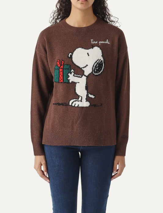 Mc2 Saint Barth brown knitted sweater with Snoopy holding a green gift with red ribbon, Tiro Pacchi lettering and ribbed trims
