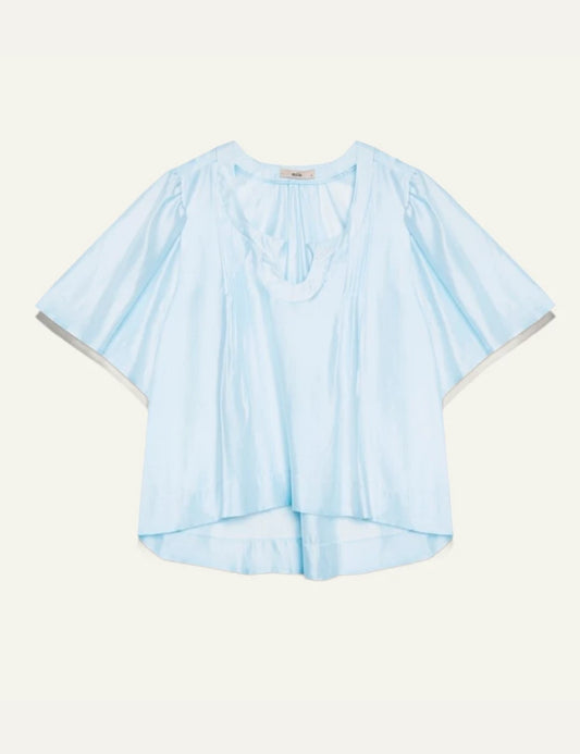 Milla blouse baby blue pleated short sleeve loose fit front
