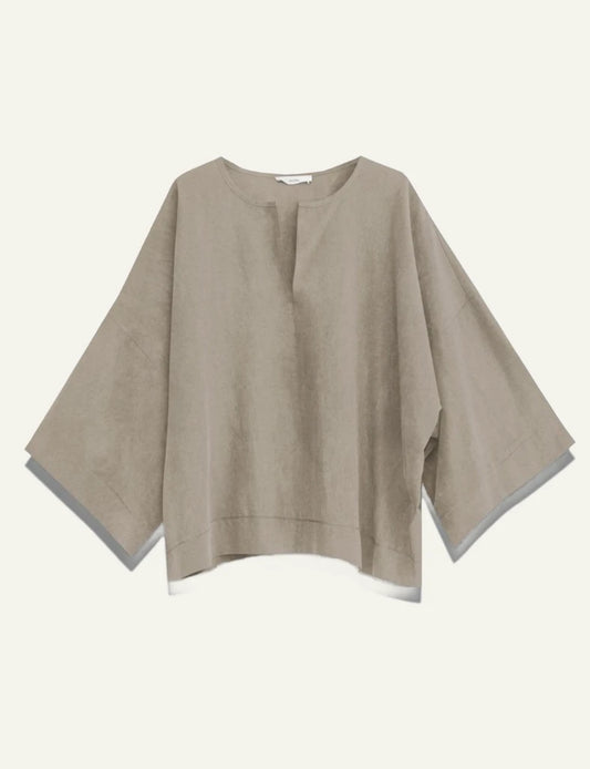 Milla blouse beige bell sleeve loose fit front