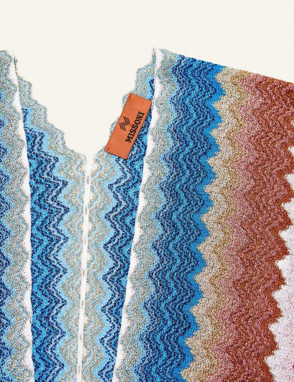 Missoni knit poncho multicolor zigzag pattern with fringes detail view 