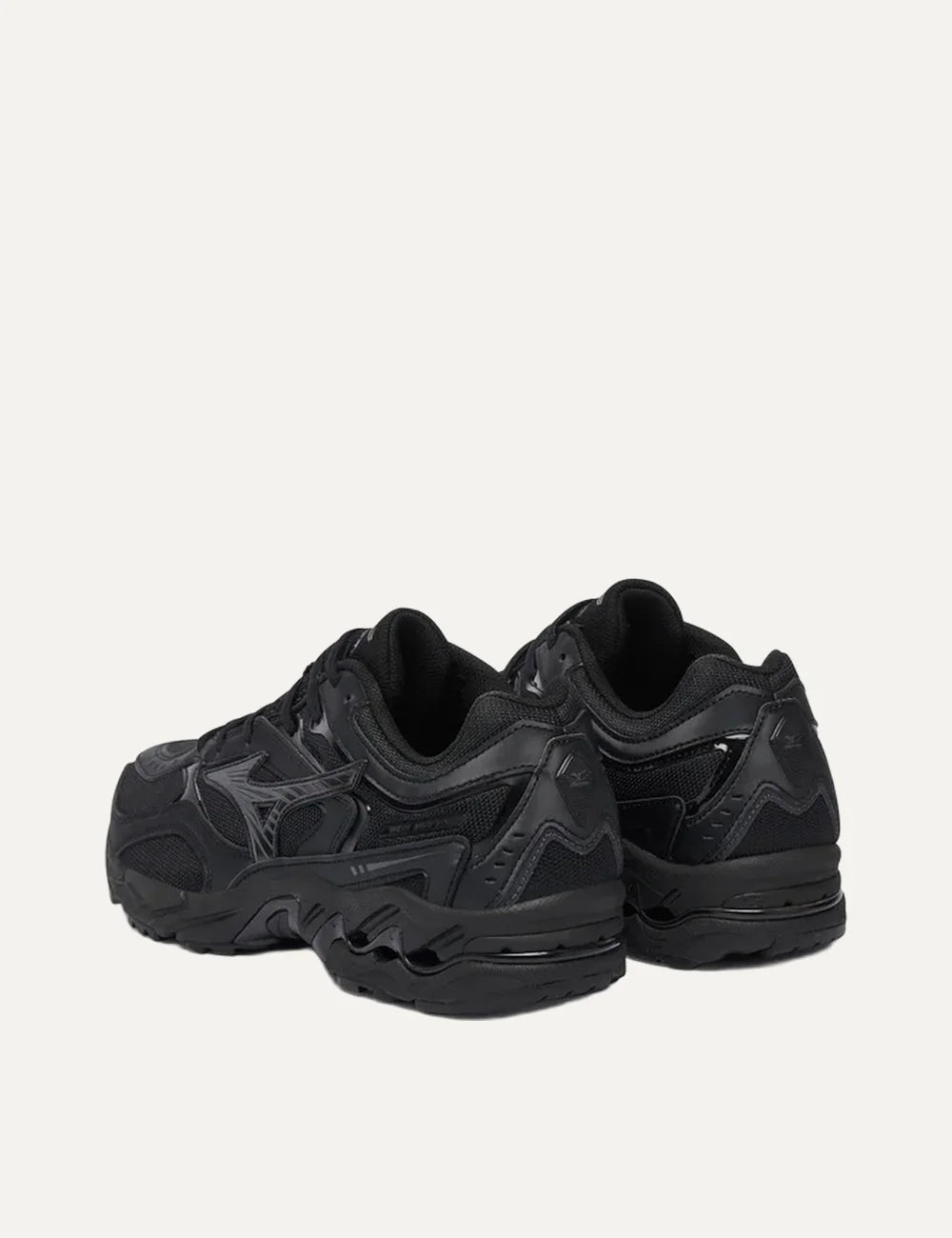 Mizuno Wave Mustang LS Tech black sneakers with mesh panels, metallic grey overlays, lace-up fastening and sculpted chunky sole back