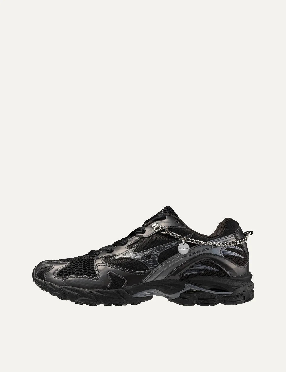 Mizuno Wave Rider 10 Jewels black sneakers with charcoal overlays, mesh panels, silver chain detailing and chunky sculpted sole profile