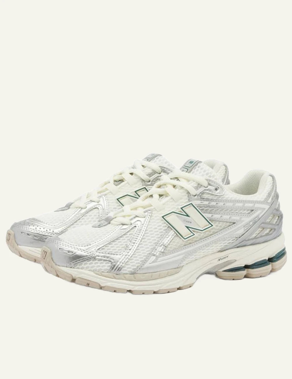 New Balance 1906 white silver mesh sneakers with green logo profil view