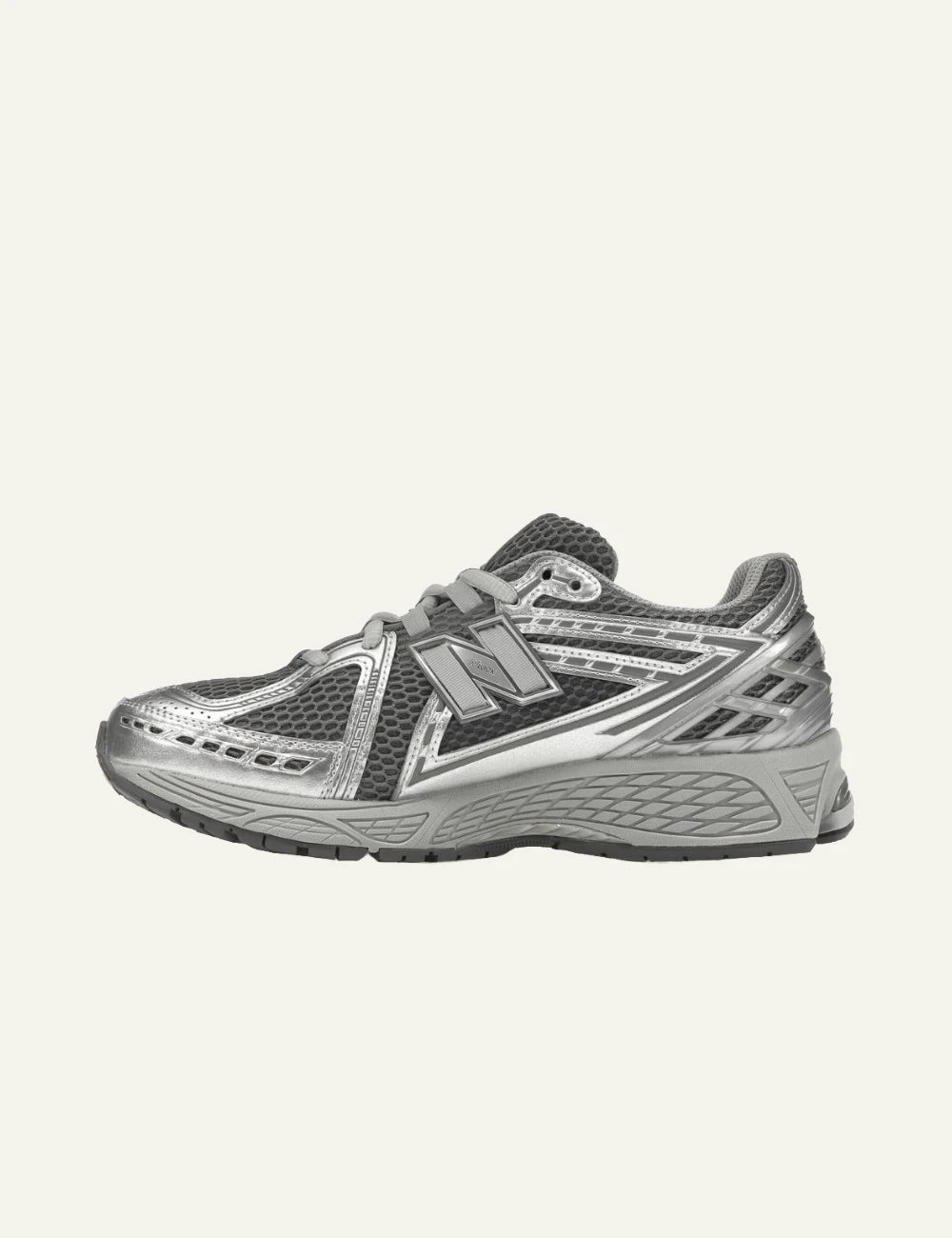 New Balance 1906R silver mesh sneakers profil view