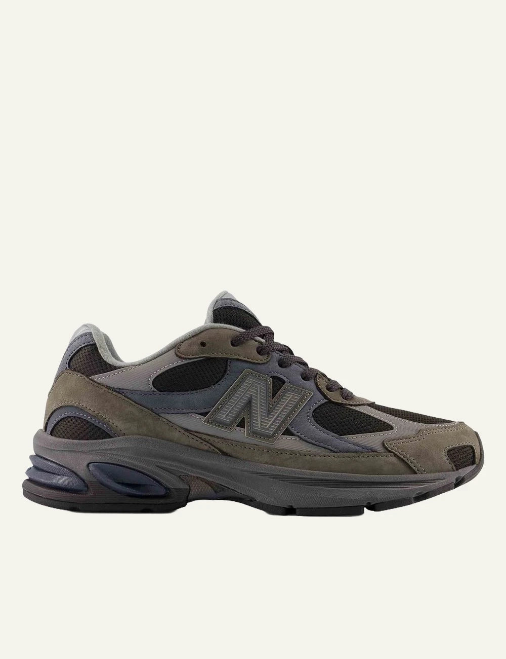 New Balance 2002R sneakers dark grey side view