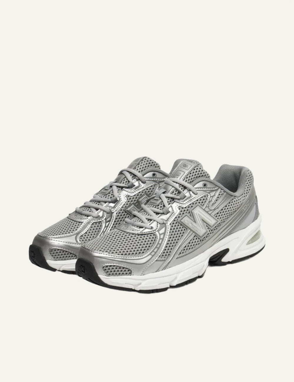 New Balance 740 silver mesh sneakers profil view