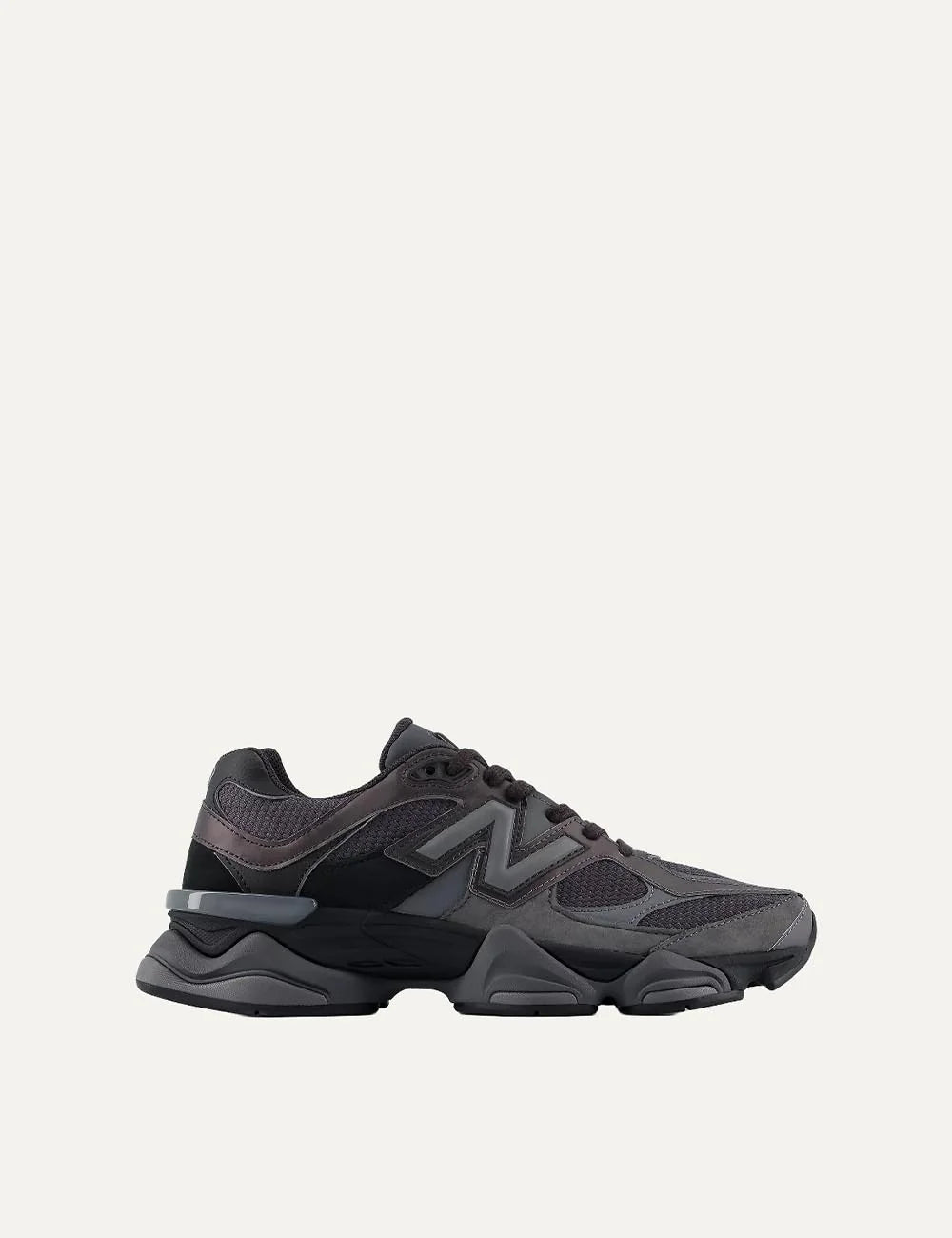 New Balance women's mesh and suede sneakers in dark grey and black