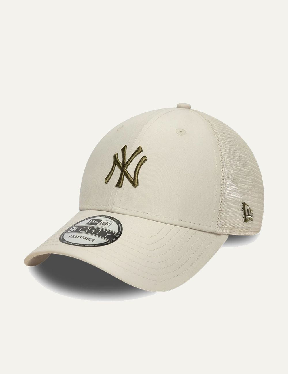New Era NY Yankees cream trucker cap khaki logo front view
