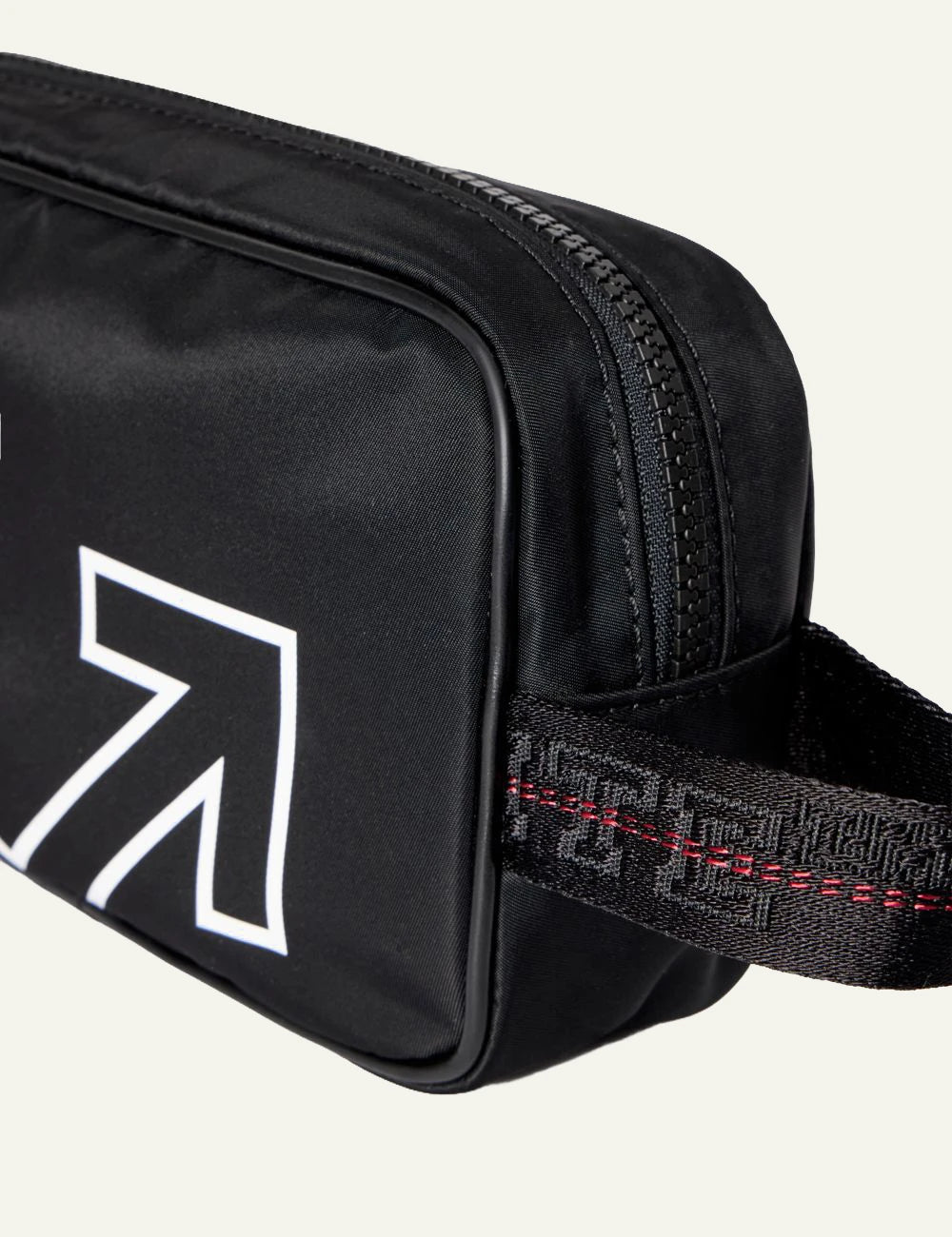 Off-White Heritage toiletry pouch black arrows logo front detail view