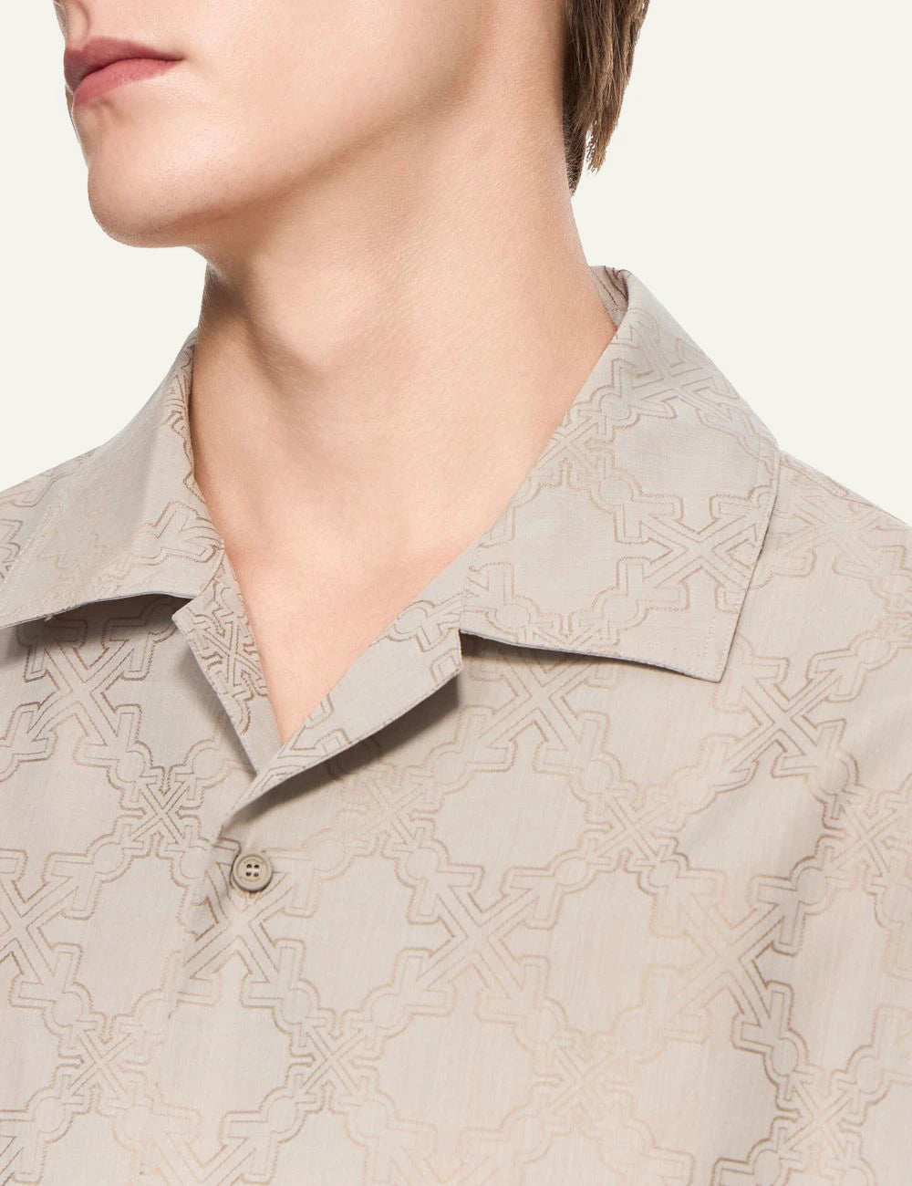 Off-White Men’s Beige Arrow Monogram Jacquard Short-Sleeve Shirt detail