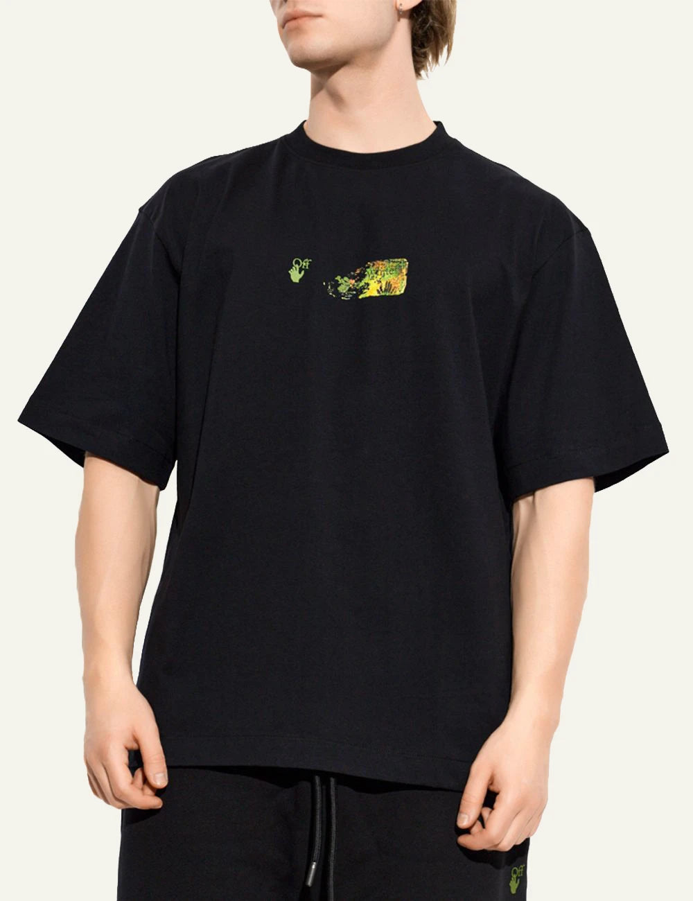 Off-White Men’s Black Cotton T-Shirt With Multicolor Arrow Print model
