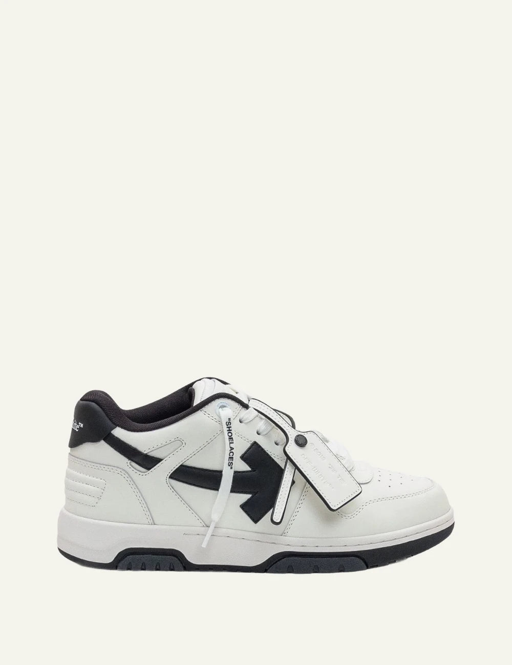Off-White OOO sneaker white black arrow logo side view