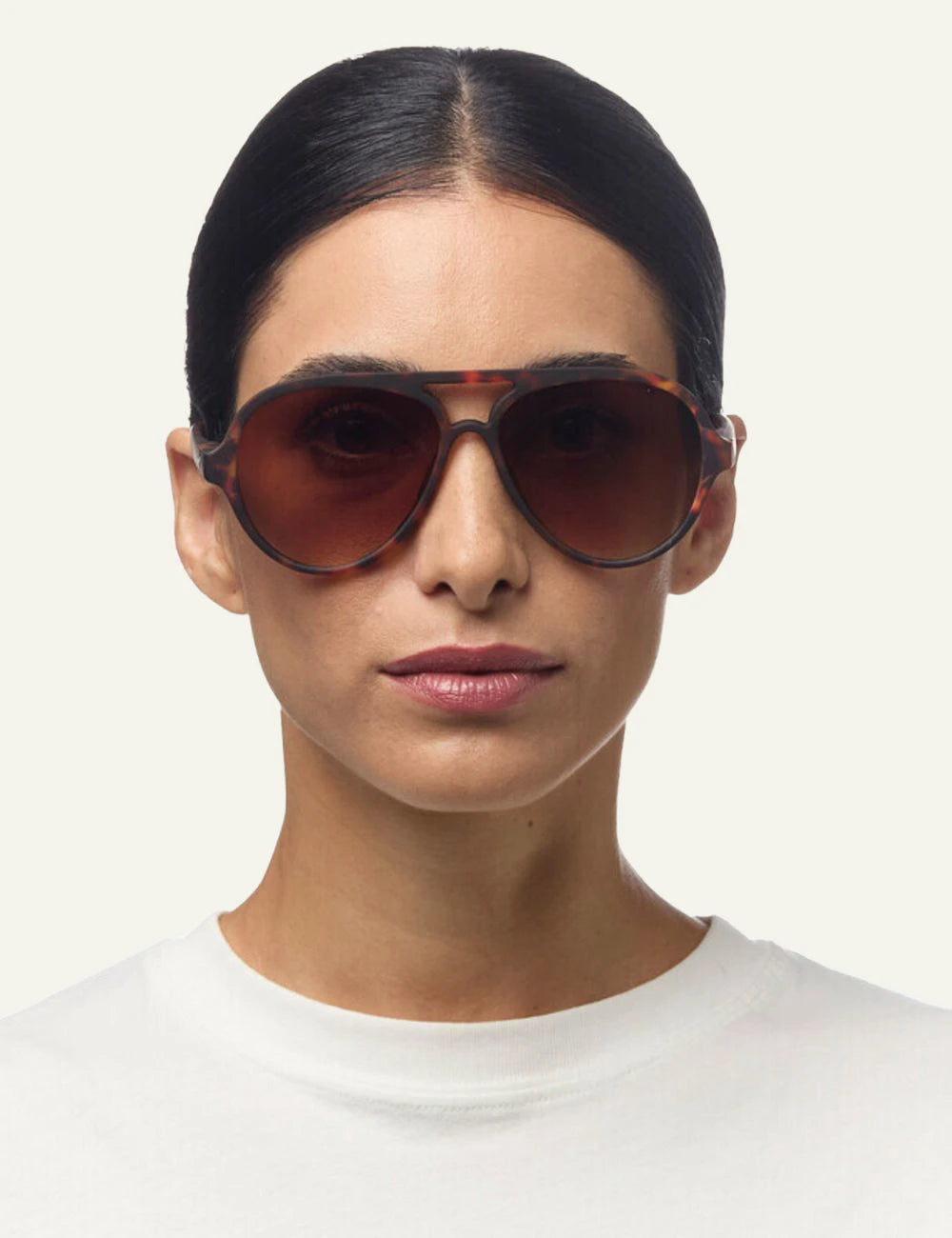 Okkia classic havana aviator sunglasses brown gradient front model