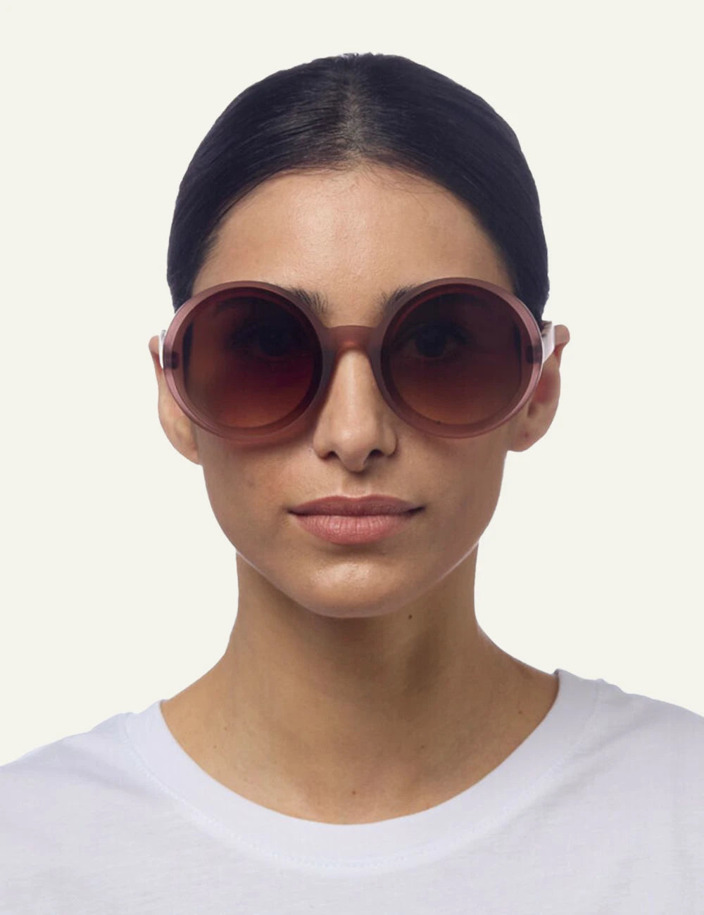 Okkia pink havana round oversized sunglasses brown gradient front model