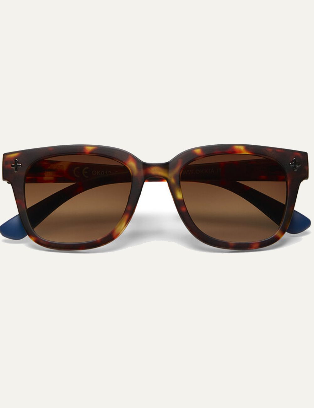 Okkia translucent smoke sunglasses black gradient front