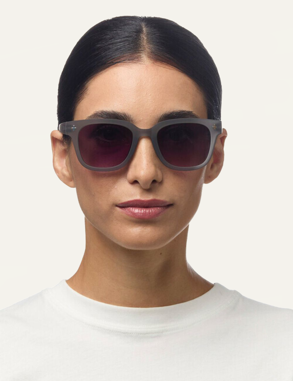 Okkia translucent smoke sunglasses black gradient front model