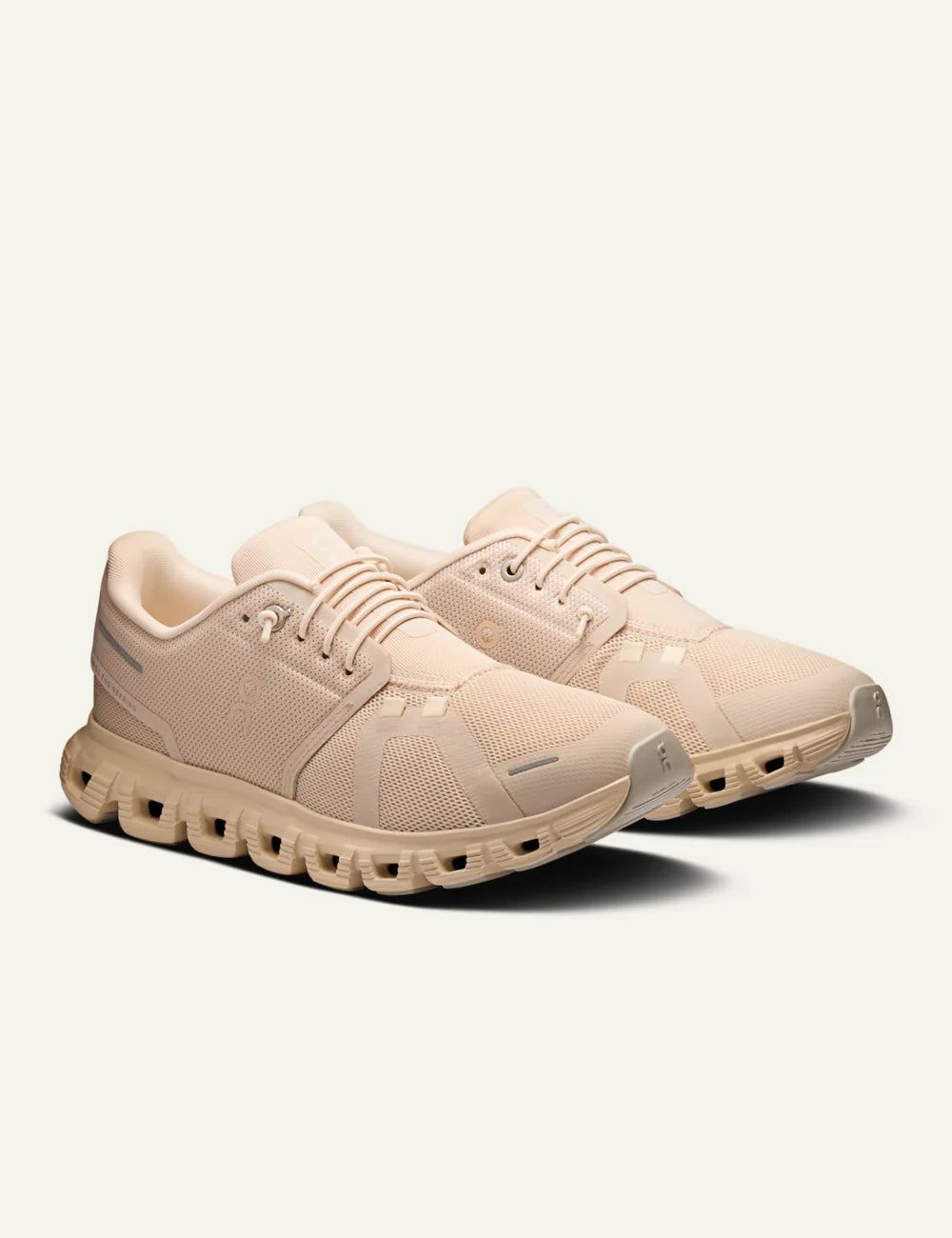 On Cloud 6 sneaker beige angled view