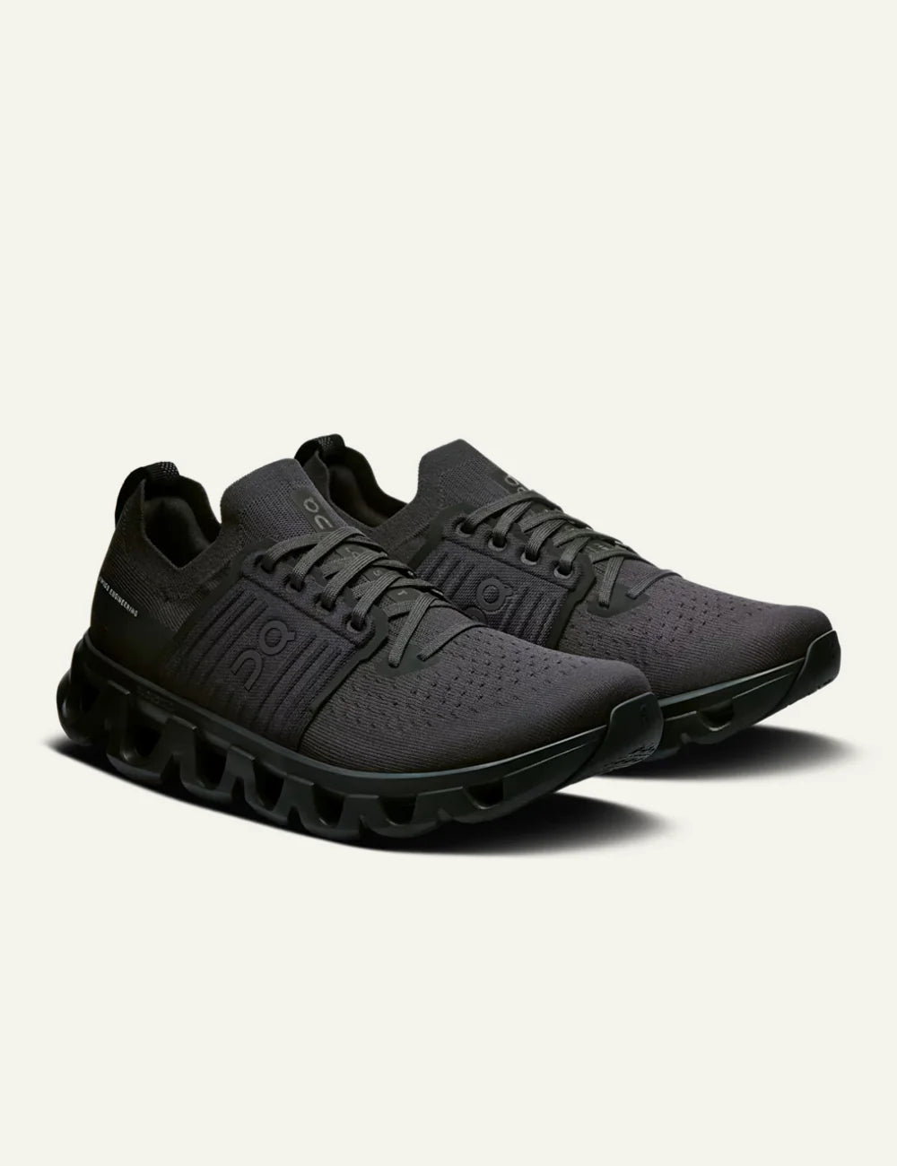 On Cloudswift 4 sneaker black running angled view