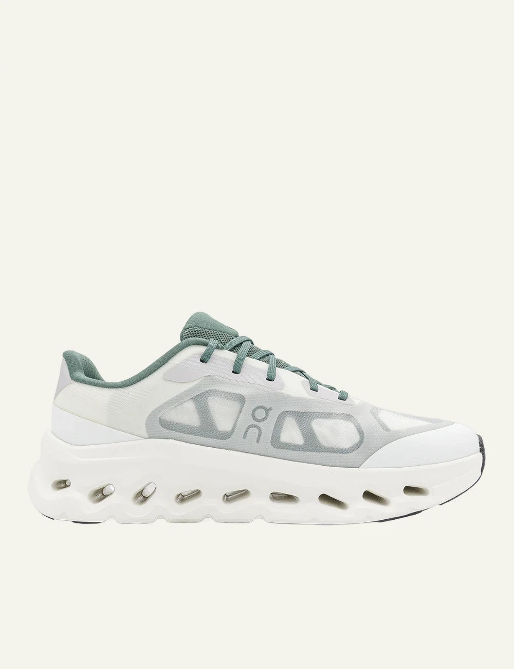 On Cloudtilt Remix sneakers ekrou ladi running shoes side view