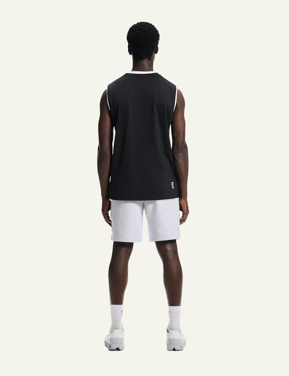 On Focus Tech shorts grey men back view