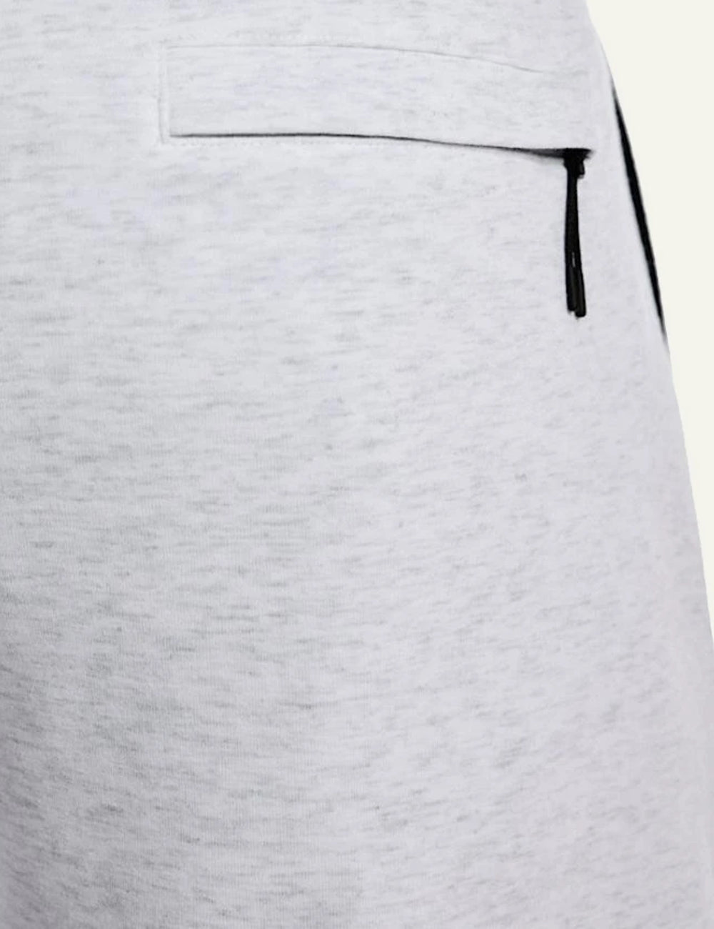 On Focus Tech shorts grey men back detail view