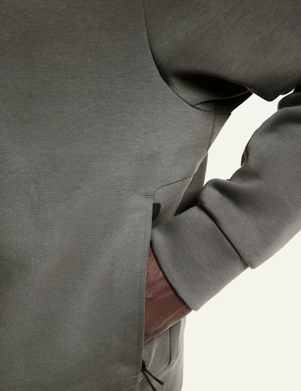 On Focus Tech Zip Hoodie grey men pocket view